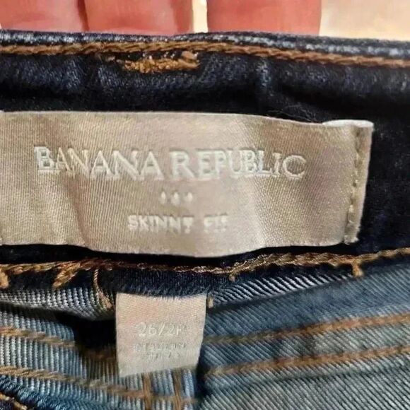 Banana Republic Women's Dark Blue Wash Cotton/Poly/Spandex Skinny Fit Jeans - Picture 9 of 15